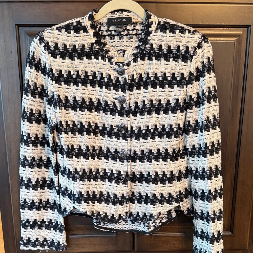 St. John Black and Cream Patterned Blazer